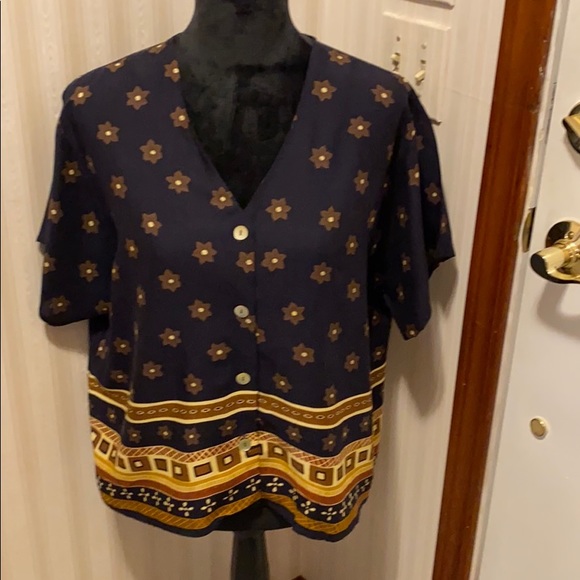 Tops - Blouse